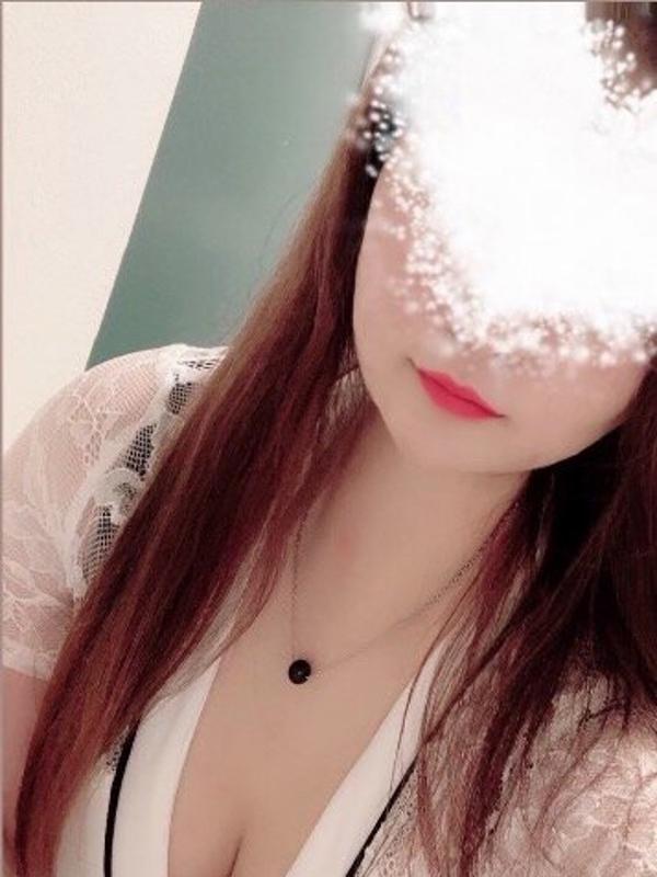 Shellie May (シェリーメイ) 桃瀬みな