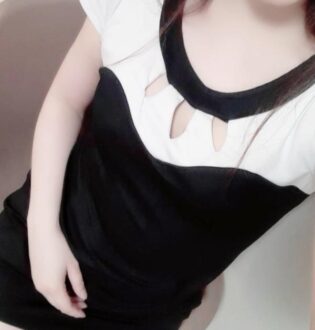 Shellie May (シェリーメイ) エリ