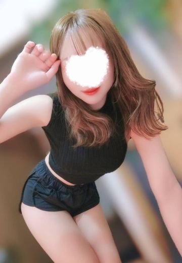 B-QINS (ビークインズ) ユリア