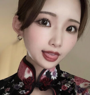 NEW+PLUS (ニュープラス) 清水りり