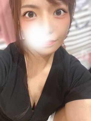 DANDY SALON (ダンディサロン) ももこ