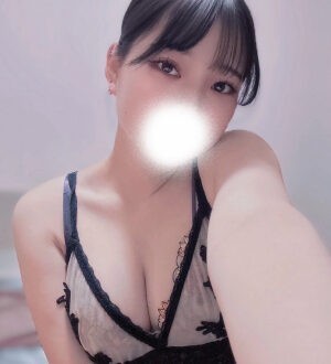 BLUE EYES (ブルーアイズ) 月山うさ