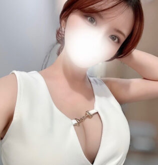 NEW+PLUS (ニュープラス) 皇いちか