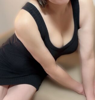 Mrs Eternity (ミセスエタニティ) るか