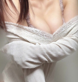 NEW+PLUS (ニュープラス) 白花ももね