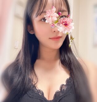 Dejavu TOKYO (デジャブ東京) ひとみ