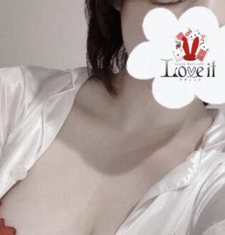 Love it (ラヴィット) 鳴海あお