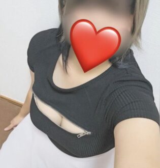 more (モア) 坂本