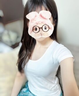 aroma vicca (アロマヴィッカ) 小鈴りほ