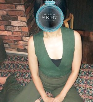 SKR7 池袋 (エスケーアールセブン) ともみ