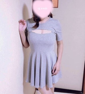 今日子の姉妹秋津 小嶋みおな