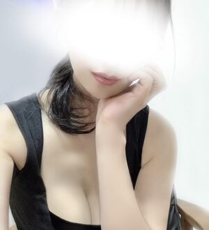 女神の熟女エステ 三堂ともえ