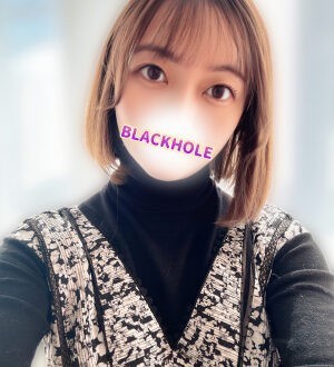 BLACK HOLE (ブラックホール) ももあ