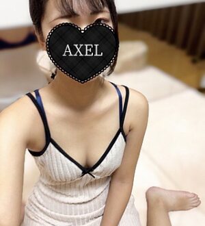 AXEL (アクセル) みく