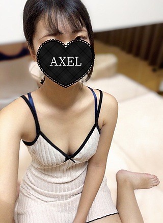 AXEL (アクセル) みく