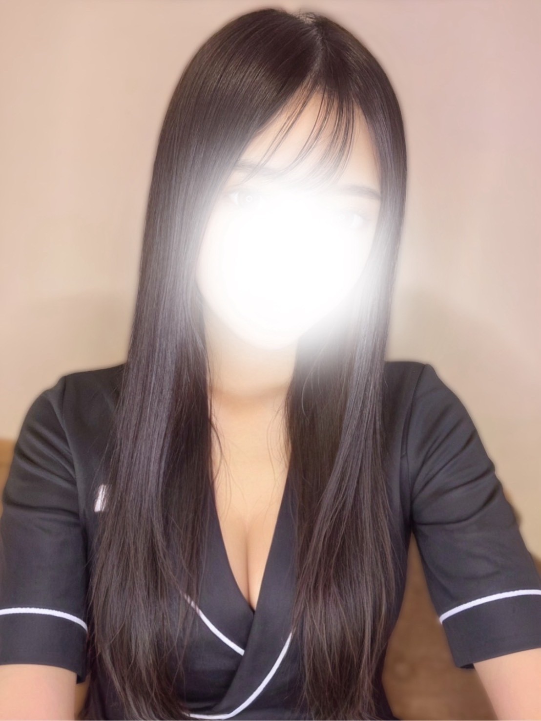 LUXENTIQUE (ラグザンティーク) 古園井のん