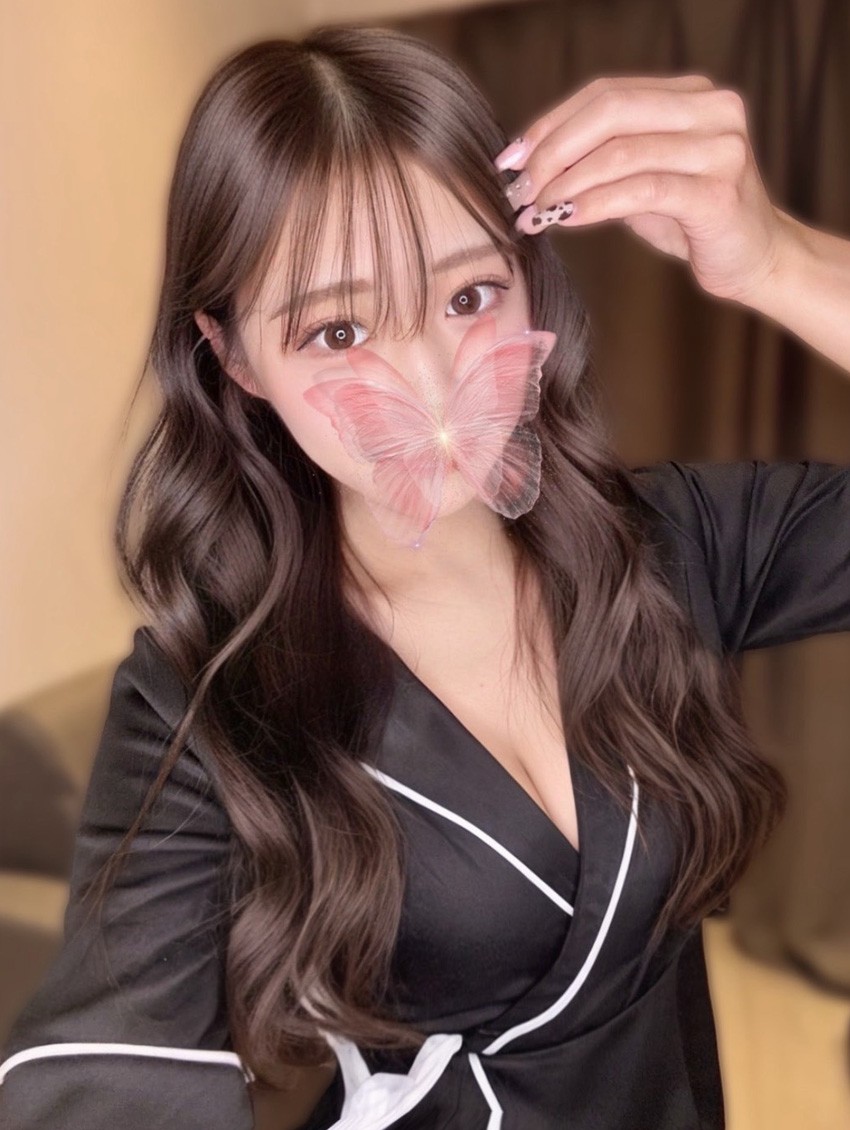 LUXENTIQUE (ラグザンティーク) 春風らら