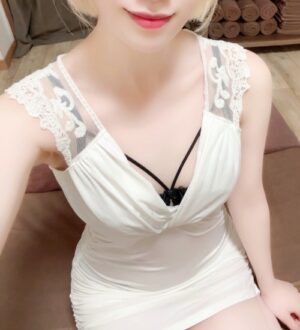 QUEEN (クイーン) ゆい