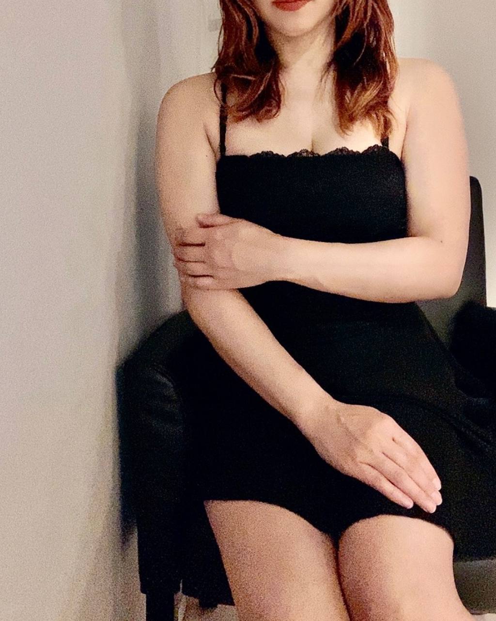 THE RICH (ザ リッチ) はな