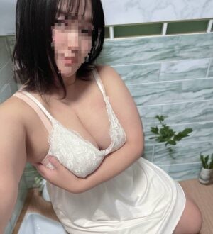 THE RICH (ザ リッチ) れいな