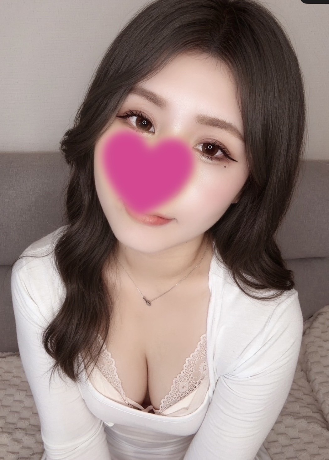 Aroma LaLuna (アロマラルーナ) 荒木りんか