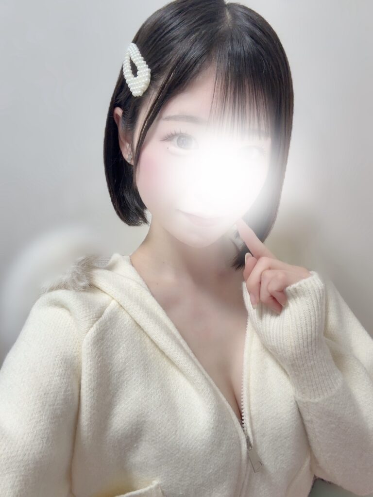 Nia & Gina (ニアアンドジーナ) ちなつ