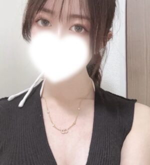 PLUME (プリューム) 秋元ゆあ