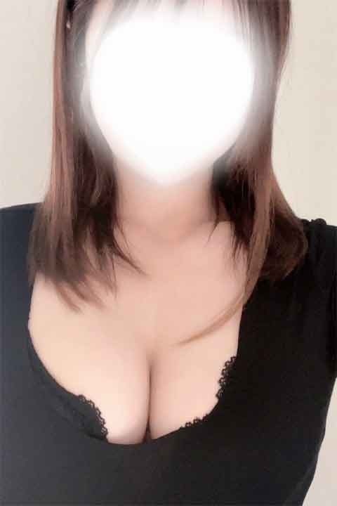 AROMA CHARIS (アロマカリス) 桜井かれん