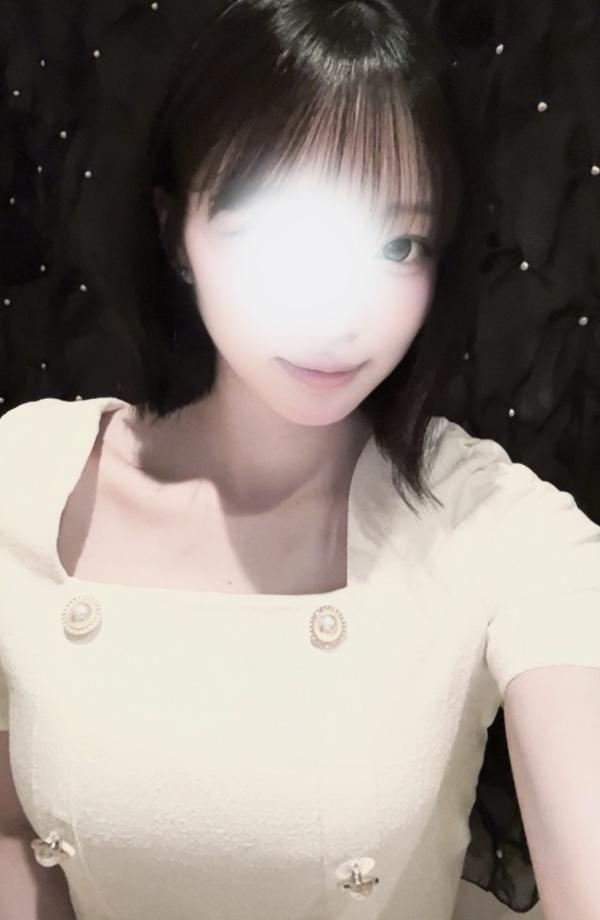 MITSUBACHI 新宿 (ミツバチ) るな