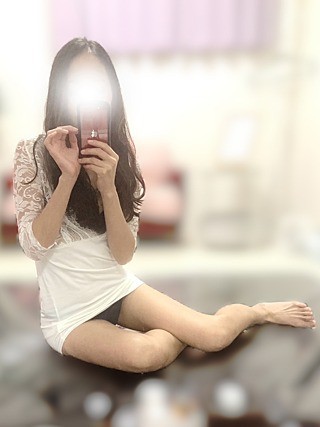 BEYOND (ビヨンド) 瀬川ゆうか