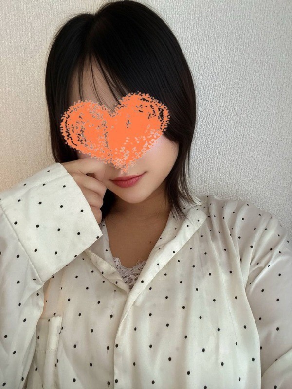 カノネコ新大久保店 えな