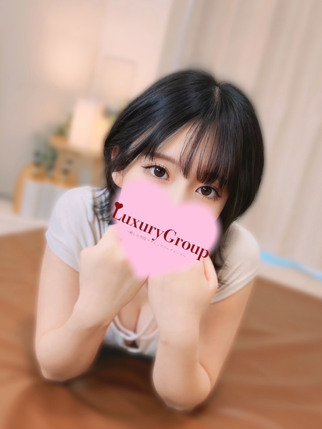 Luxury Group (ラグジュアリーグループ) ちな