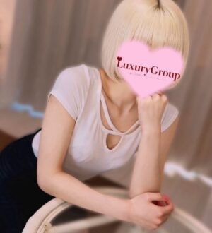 Luxury Group (ラグジュアリーグループ) みりあ