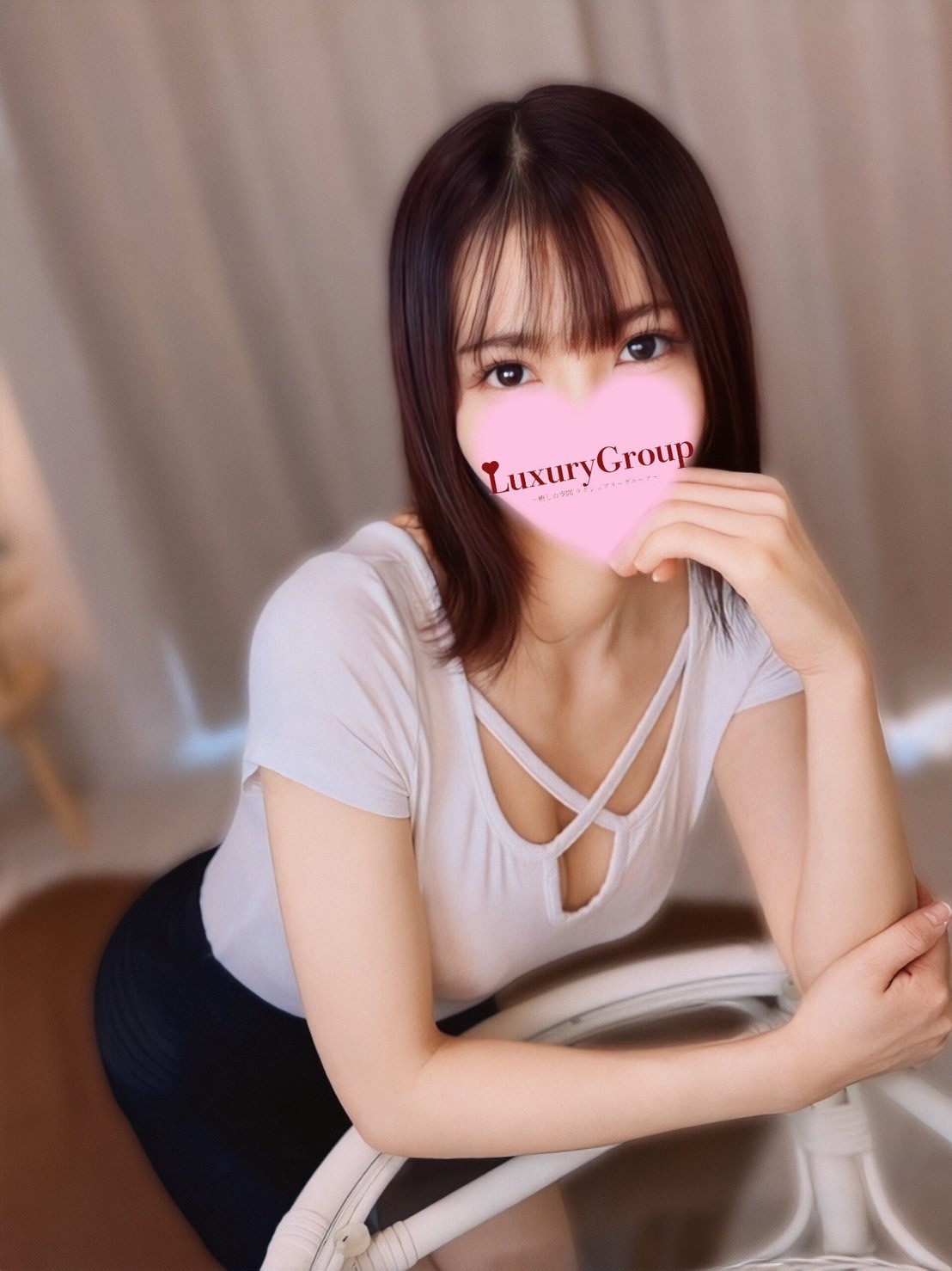 Luxury Group (ラグジュアリーグループ) もも