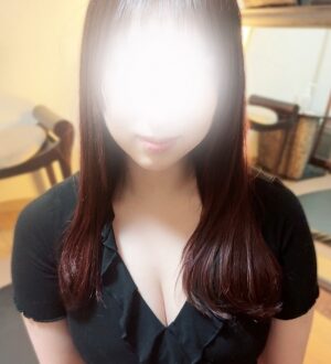 Agu (アグ) 三浦あき