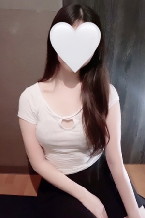 Agu (アグ) 宇佐美えま