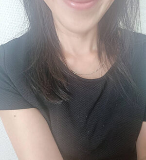 Madam Lilly (マダムリリー) 山宮さや