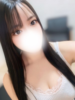 THE SILHOUETTE (ザ シルエット) 成瀬えま