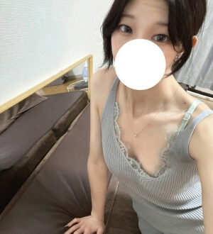 Aroma chelone (アロマケローネ) 朔間るい