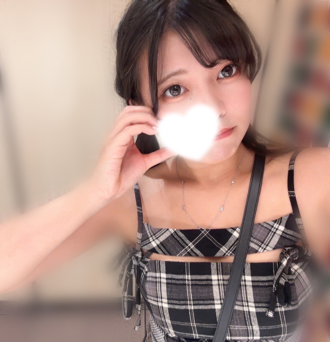 Aroma Erection (アロマイレクション) いおり