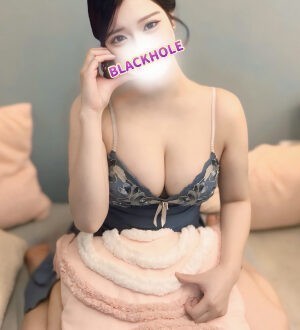 BLACK HOLE (ブラックホール) れい