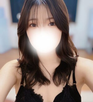 ホワイトルーム 朝霞りお