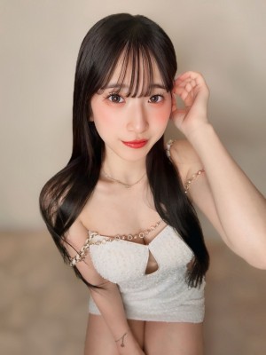 ELTERAS TOKYO (エルテラス) 音嶋莉愛