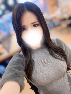 ホワイトルーム 浜辺もえ