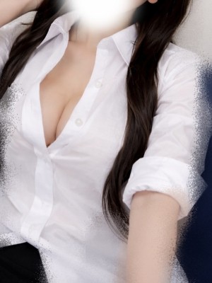 部屋とワイシャツと私とアナタ みさき