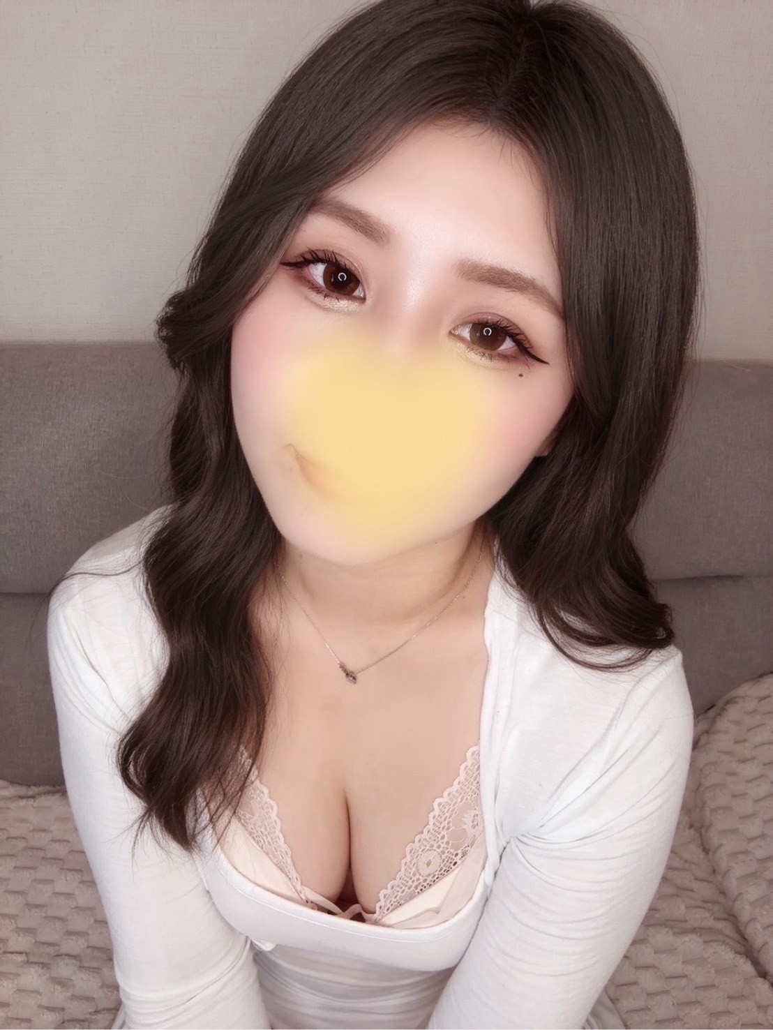 Salon Blanc (サロンブラン) 荒木りんか