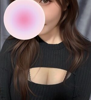 BECAUSE (ビコーズ) 赤坂ひな