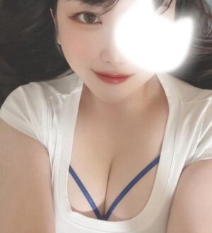 Shellie May (シェリーメイ) ゆーき