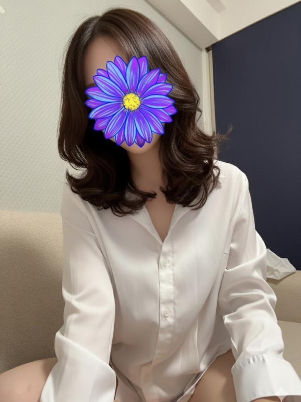 Shellie May (シェリーメイ) なお